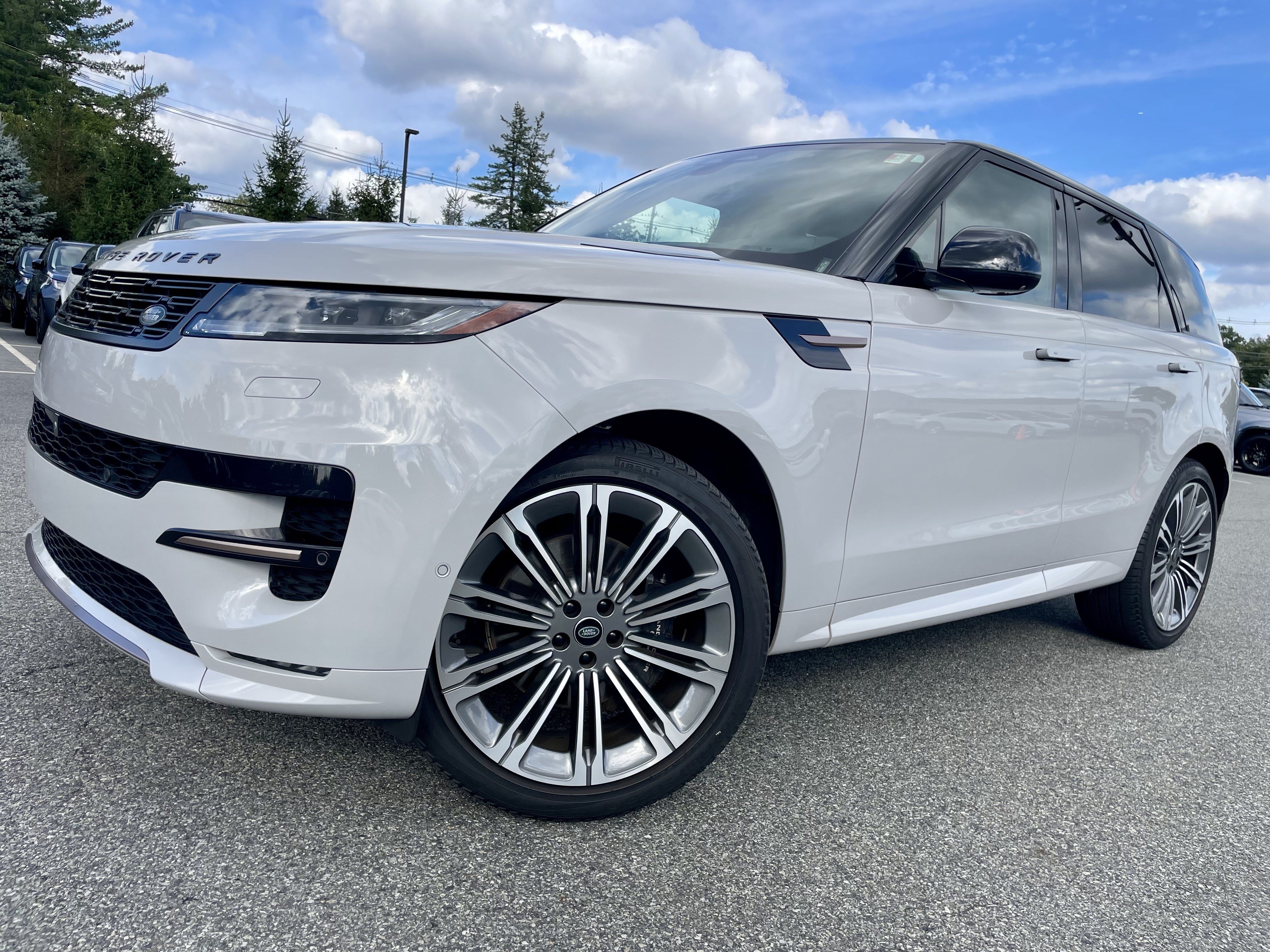 Used 2024 Land Rover Range Rover Sport Dynamic SE AWD/4WD image 36