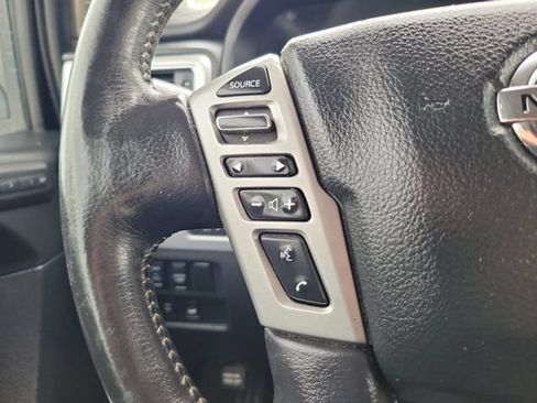 Used 2019 Nissan Titan PRO-4X w/ Pro-4x Convenience Package AWD/4WD image 24