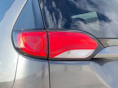 Used 2018 Chrysler Pacifica Touring Plus w/ S Appearance Package image 51