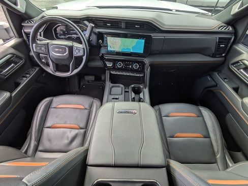 Used 2024 GMC Sierra 2500 AT4 w/ AT4 Premium Plus Package image 29