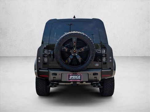 Used 2023 Land Rover Defender 110 V8 AWD/4WD image 7