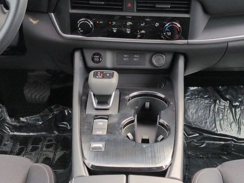 Certified 2026 Nissan Rogue S FWD image 19