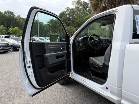 Used 2017 RAM 1500 Tradesman w/ Power & Remote Entry Group AWD/4WD image 9