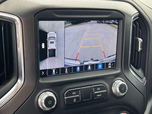 Used 2022 GMC Sierra 1500 AT4 w/ AT4 Premium Package AWD/4WD image 17