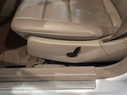 Used 2012 Mercedes-Benz C 250 Sedan image 18