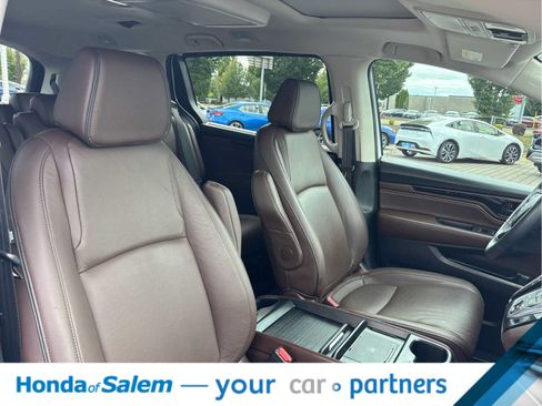 Used 2025 Honda Odyssey Touring image 14