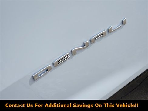 New 2026 GMC Acadia Denali w/ Super Cruise Package image 8