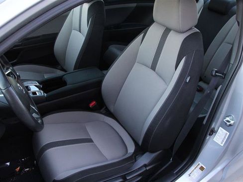 Used 2018 Honda Civic EX-T image 13