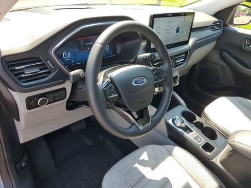 Certified 2023 Ford Escape Platinum w/ Premium Technology Package AWD/4WD image 20