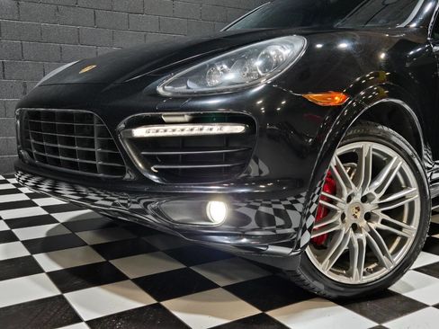 Used 2013 Porsche Cayenne GTS image 98