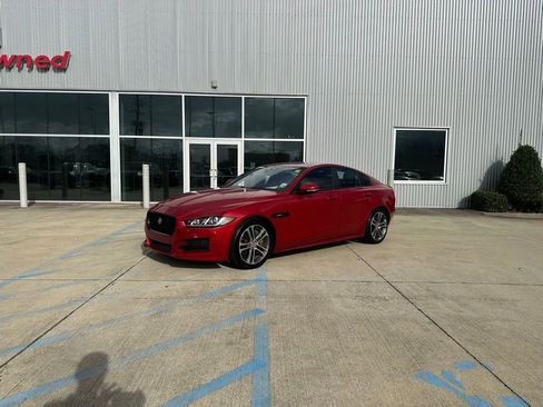 Used 2019 Jaguar XE R-Sport image 1