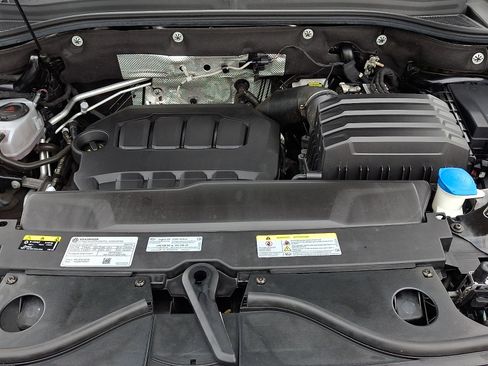 Used 2024 Volkswagen Atlas Cross Sport SE AWD/4WD image 26