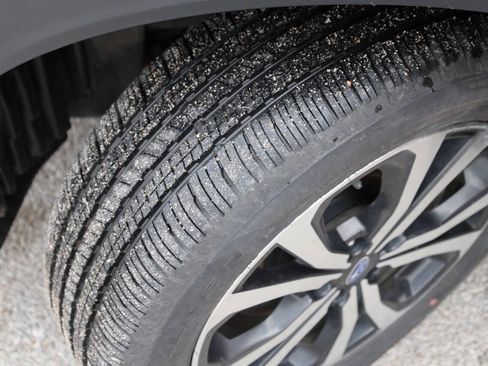 Used 2024 Subaru Forester Limited image 26