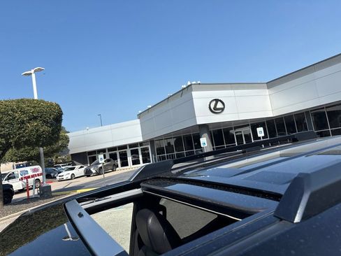 Certified 2026 Lexus GX 550 AWD/4WD image 10