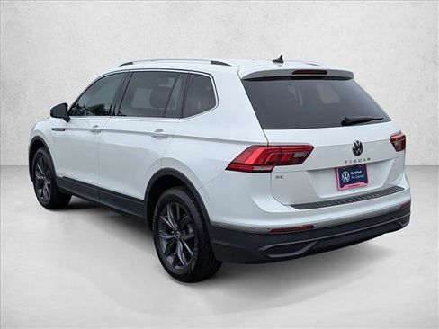 Certified 2023 Volkswagen Tiguan SE FWD image 7