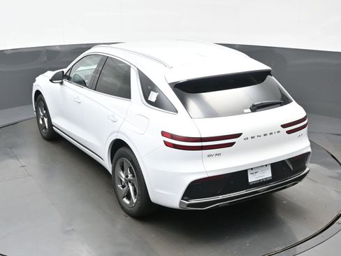 New 2026 Genesis GV70 2.5T image 23