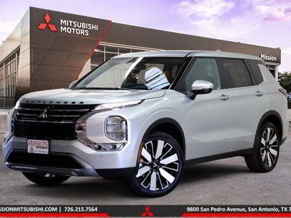 New 2025 Mitsubishi Outlander SE