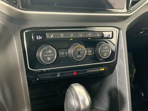 Used 2023 Volkswagen Atlas Cross Sport SEL R-Line image 16