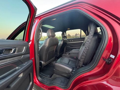 Used 2017 Ford Explorer Sport w/ Equipment Group 401A image 12