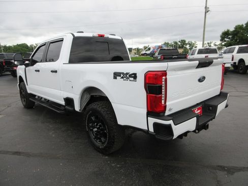 Used 2024 Ford F250 XL w/ STX Appearance Package AWD/4WD image 9