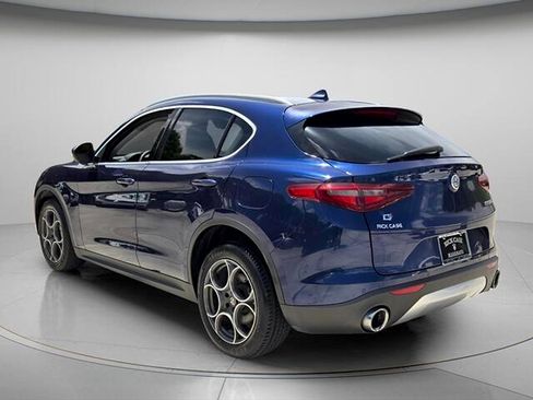 Used 2018 Alfa Romeo Stelvio AWD image 8