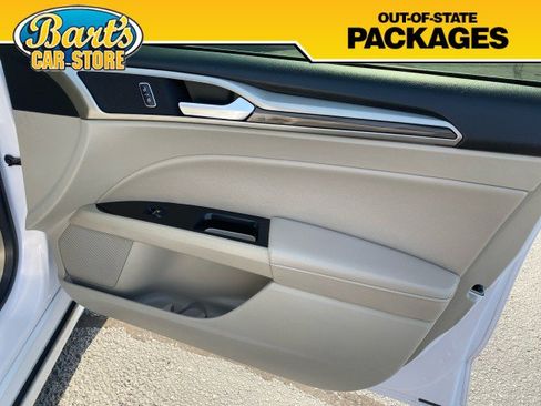Used 2019 Ford Fusion SEL FWD image 12