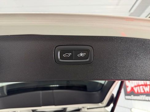 Used 2022 Volvo XC90 T6 Inscription w/ Advanced Package image 10