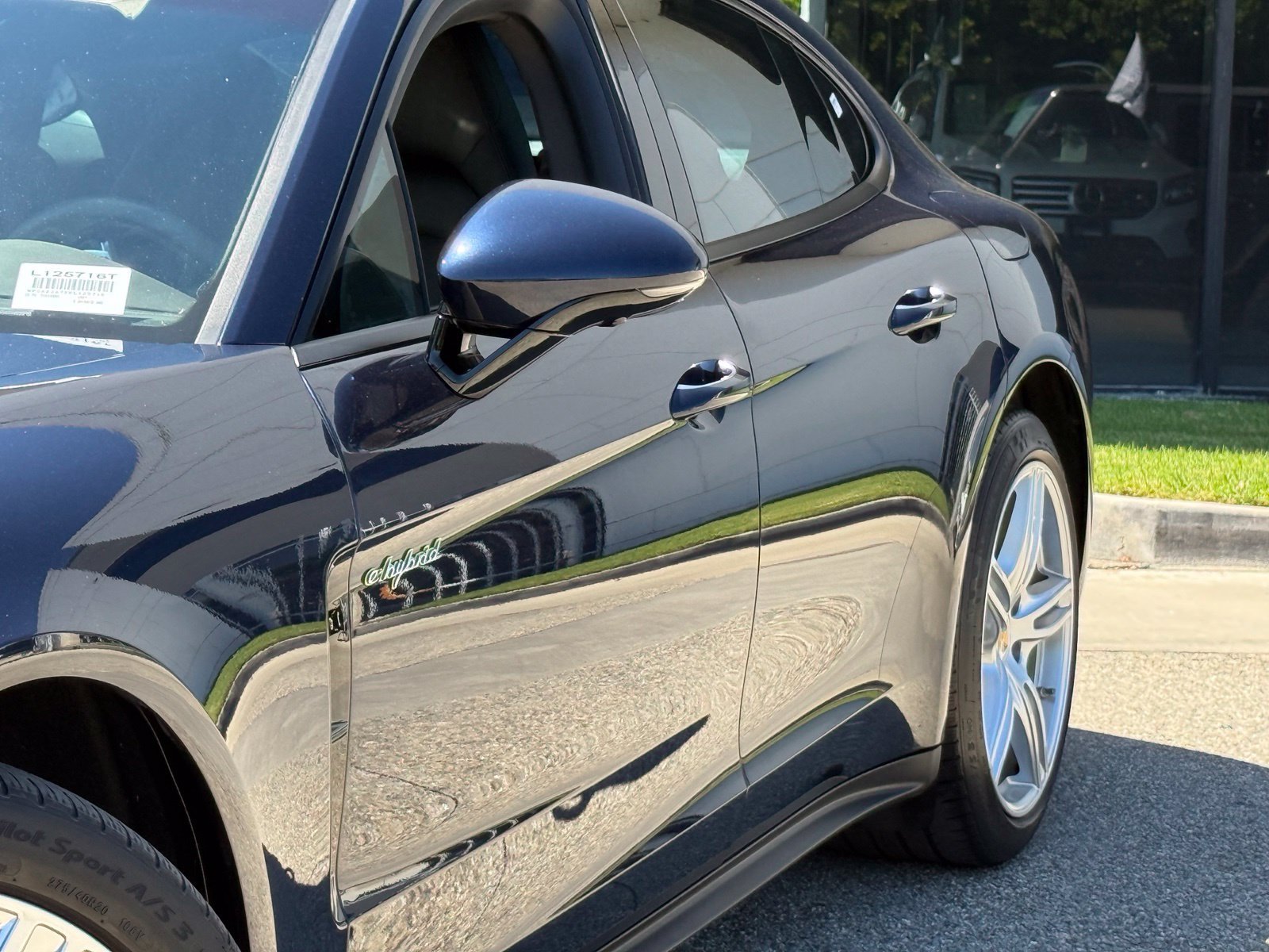 Used 2019 Porsche Panamera 4 AWD/4WD image 4
