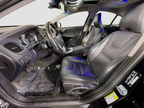 Used 2016 Volvo S60 T5 Premier w/ Convenience Package image 22