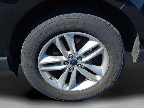 Used 2016 Ford Edge SEL w/ Equipment Group 201A AWD/4WD image 11