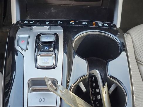 Certified 2023 Hyundai Tucson Limited w/ Cargo Package image 18