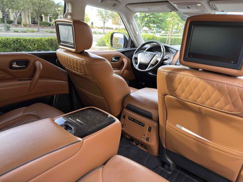 Used 2019 INFINITI QX80 Luxe w/ 22" Wheel Package AWD/4WD image 90