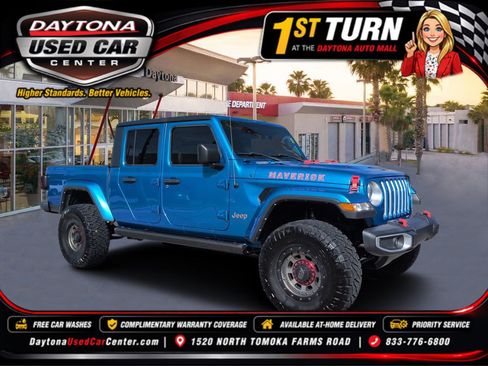 Used 2022 Jeep Gladiator Overland w/ Trailer Tow Package AWD/4WD image 1