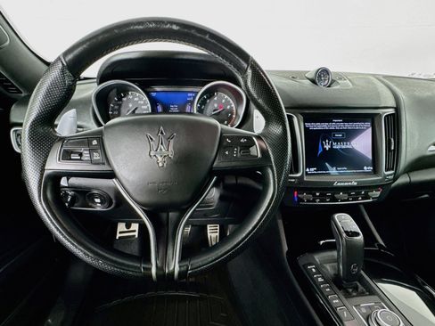 Used 2019 Maserati Levante GranSport AWD/4WD image 10
