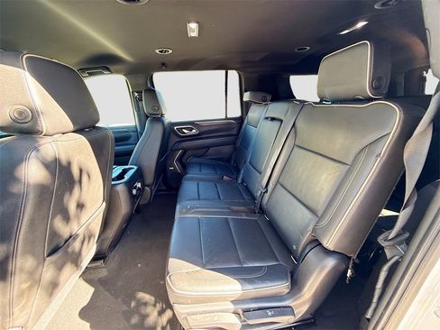 Used 2021 GMC Yukon XL SLT image 26
