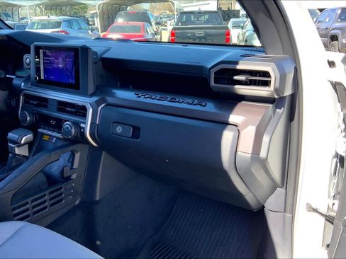Used 2024 Toyota Tacoma SR5 image 18