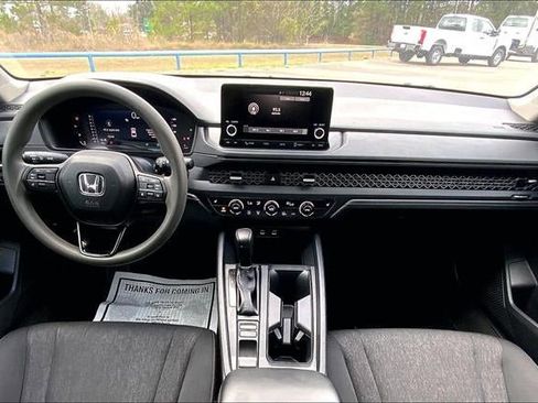 Used 2023 Honda Accord EX image 14