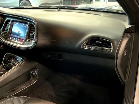 Used 2020 Dodge Challenger SRT Hellcat Redeye image 15
