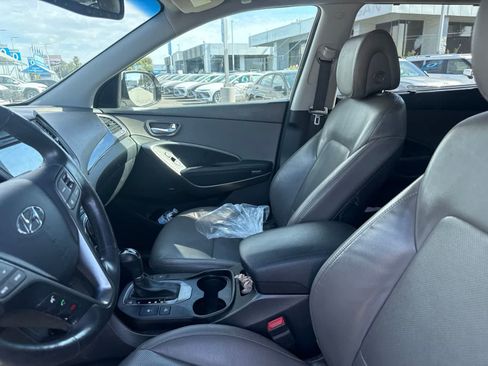 Used 2016 Hyundai Santa Fe SE w/ Option Group 03 AWD/4WD image 20