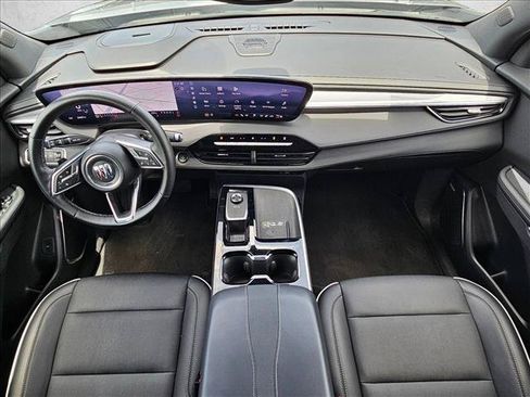 Used 2025 Buick Enclave Preferred FWD image 18