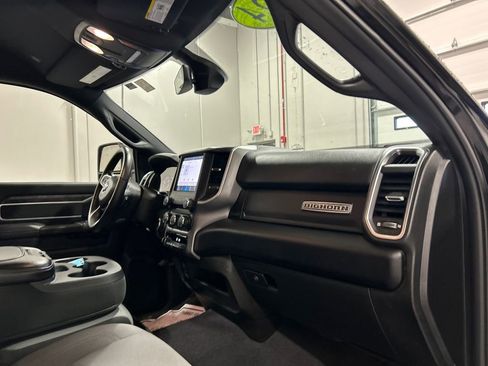 Used 2024 RAM 2500 Big Horn w/ Bed Utility Group image 37