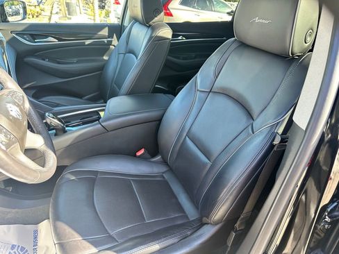 Used 2019 Buick Enclave Avenir w/ Avenir Technology Package image 19