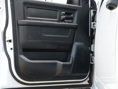 Used 2018 RAM 2500 Tradesman w/ Chrome Appearance Group AWD/4WD image 24
