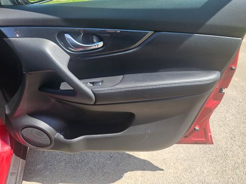 Used 2016 Nissan Rogue SL AWD/4WD image 15