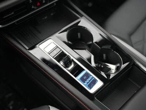 New 2026 Volkswagen Atlas Peak Edition image 15