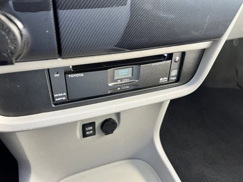 Used 2013 Toyota Sienna SE w/ Premium Pkg w/Entune image 28