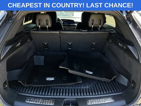 Used 2025 Cadillac XT4 Sport FWD image 27