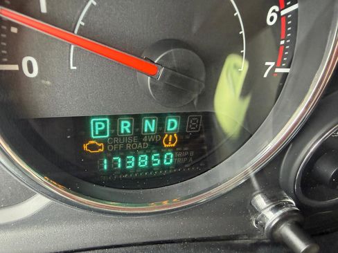 Used 2011 Jeep Wrangler Sport image 14