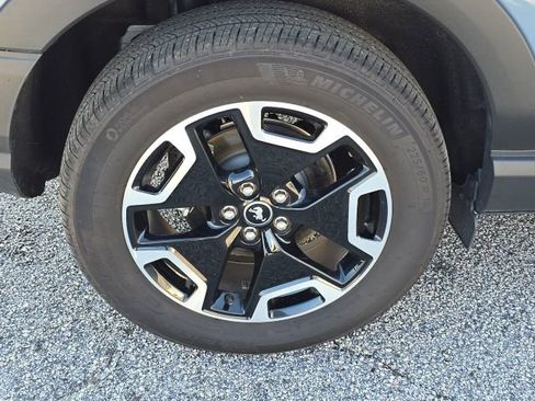 Used 2024 Ford Bronco Sport Outer Banks w/ Tech Package image 10