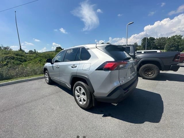 Used 2024 Toyota RAV4 LE FWD image 31